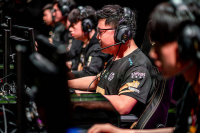 英雄联盟季中冠军赛 中国队闯入决赛