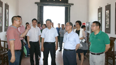 余其豹调研古民居保护与活化利用等乡村振兴工作