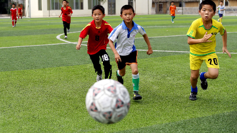 美丽梅州新闻摄影大赛丨球王故里 少年追梦 