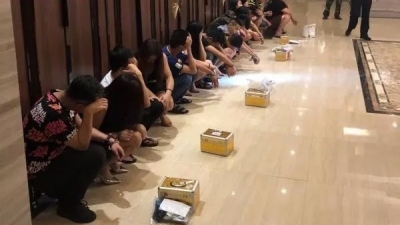 丰顺警方深夜捣毁一涉黄场所，现场抓获31人