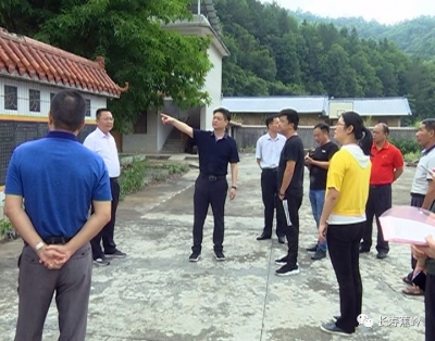 陈伟明：加快“红色村”党建示范工程建设，打造强基固本红色党建品牌