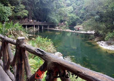 小记者八乡山大峡谷摄影作品