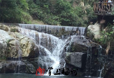 小记者八乡山大峡谷摄影作品