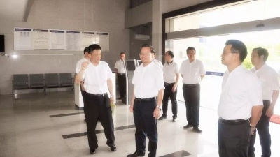 曾永祥、廖茂忠率队调研工业园区建设