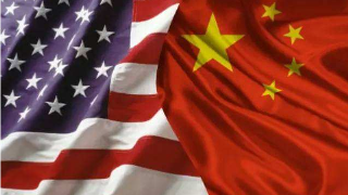 刘鹤率领中方代表团抵达美国访问