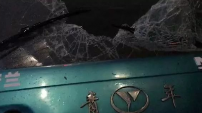一辆梅州牌照大客车在广河高速惠州博罗段侧翻，致2人死亡