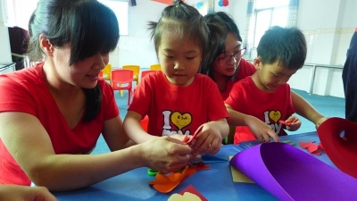 五华县妇联开展母亲节主题活动和专题讲座