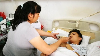 帮帮他！嘉应学院学生突患白血病，家人为治疗费用发愁