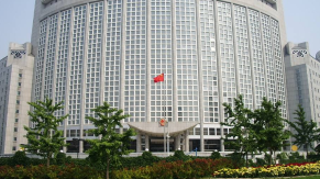 美派员赴台活动  外交部：敦促美方恪守在台湾问题上的承诺