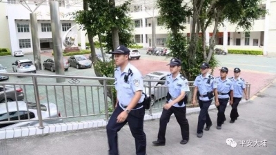 大埔警察为高二学业水平考试保驾护航