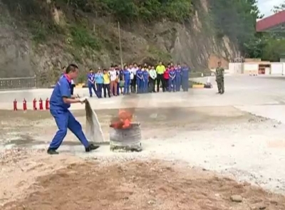 大埔县举行危险化学品泄漏事故应急救援演练