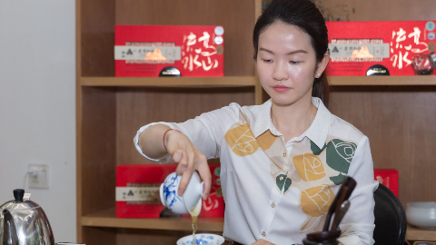 丰顺“90后”黄佳萌：多做不怕错 结出丰硕果