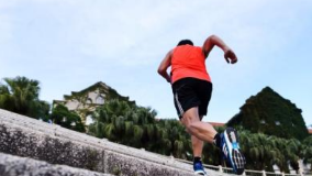 小记者丨向前方