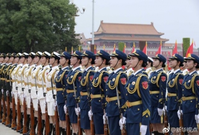 国事访问欢迎仪式改革，女兵方阵亮相
