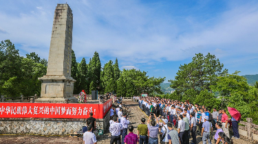 追寻革命足迹 为全国老区发展建言献策