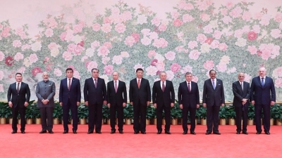 习近平欢迎出席上海合作组织青岛峰会的外方领导人