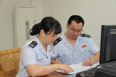 大埔地税85后“夫妻档”：为开征环保税挂上“高速挡”