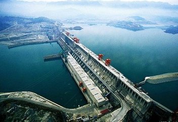 长江2018年第1号洪水在上游形成，正通过三峡库区