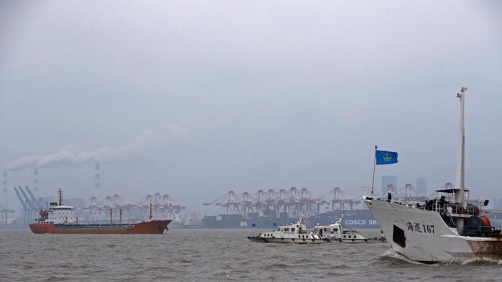 上海吴淞口附近水域2艘轮船碰撞，3人获救10人失踪