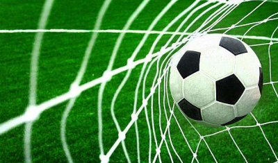 小组赛最后一战7:3大胜茂名  梅州男足乙组晋级四强