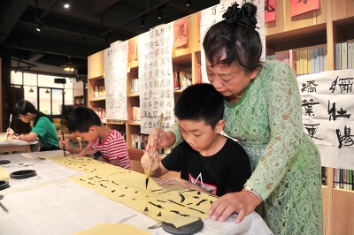 暑假带娃去哪玩？梅城江南街道暑期“三百”系列夏令营开营
