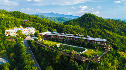 梅县区：打造特色小镇撬动生态富民强区