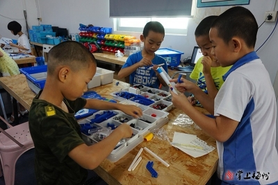 亲们，一起玩转创意！梅县区暑期创客公益班开班