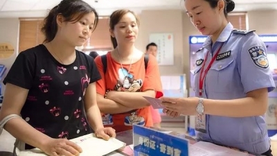 梅县区警花张媚娟：守住出入境服务的“一扇门”