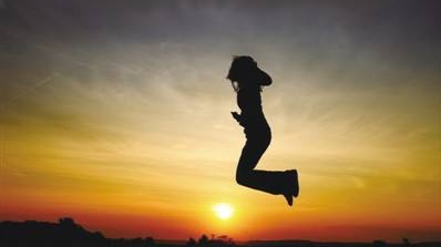 评球丨克服困难 再踏征途