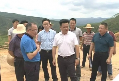 朱汉东到大埔洲瑞镇调研基层党建、扶贫和新农村建设工作