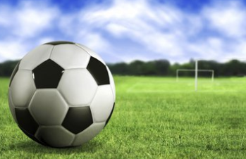 梅州男足甲组探营：迎难而上 打好每一战