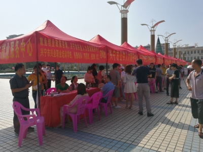 兴宁今日举行高校毕业生招聘会，月底还有一场