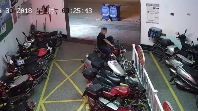 “缘分”呐！丰顺一偷车贼路遇失主被一眼认出逮个正着