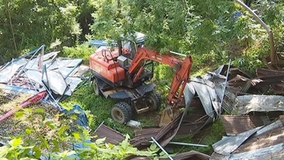 违法搭建铁皮棚，蕉岭执法部门：拆！
