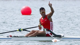 又一金！赛艇男子单人双桨决赛：张亮夺冠