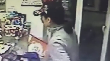 哈尔滨警方公布酒店火灾嫌犯李艳滨在逃视频及最新特征