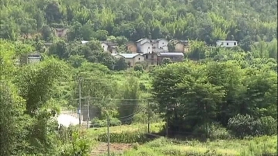 ​梅县区：脱贫攻坚显现成效 两年实现预脱贫73%