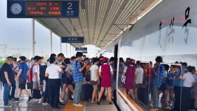 准备好抢票了吗？中秋火车票已开售，国庆节火车票9月2日起开抢！