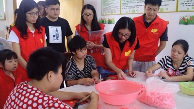 身边的感动！爱心志愿者到梅江区慰问残疾人士