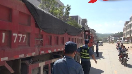 拍手叫好！五华县交通部门整治油田至郭田段超限撒漏车辆