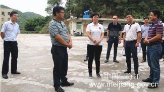钟秀堂调研梅江饮用水源保护区整治工作