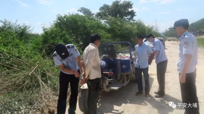 两男子手头拮据瞄上大潮高速工地钢材，刚得手就被抓…