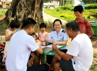 五华税务局组织开展“美丽乡村税收行”税收宣传活动