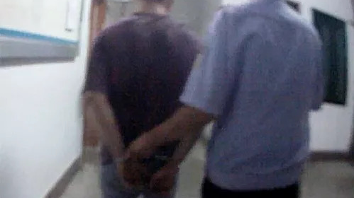 狡猾油耗子专挑监控盲区下手！梅江警方凌晨伏击抓个正着