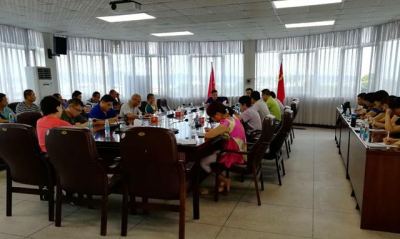 梅江区西郊街道召开会议迅速部署台风“山竹”防御工作