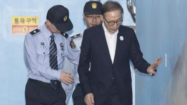 韩国检方要求对前总统李明博判刑20年