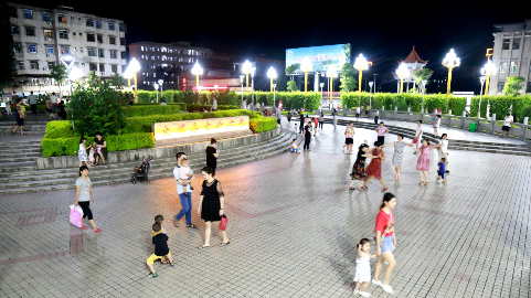 路面整洁了，灯光亮堂了…这些变化让大埔越来越美