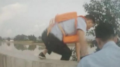 险！五华女子遭受打击跳河轻生，还好他们及时赶到…