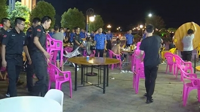 蕉岭“重拳”整治城区露天烧烤、夜宵摊档