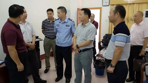 丘孝东一行调研扫黑除恶工作时强调：压实责任 加强协作 